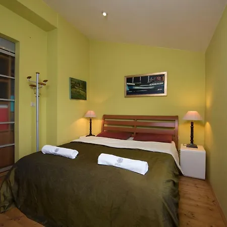 Guest house Nirvana Apartment&room 4*