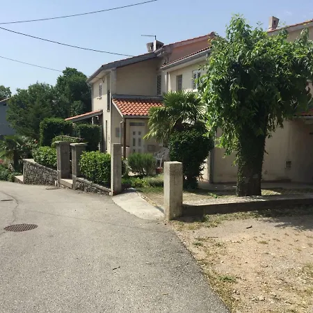 Guest house Nirvana Apartment&room 4*